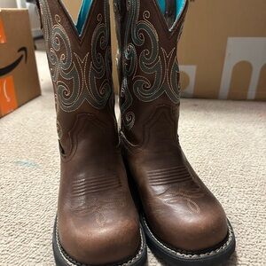 Justin women’s steel toe boots